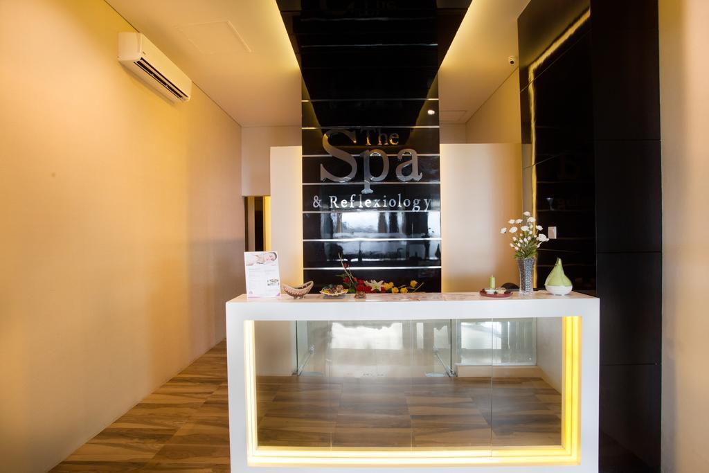 Golden Palace Hotel Lombok Ματαράμ Εξωτερικό φωτογραφία
