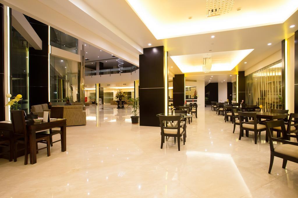 Golden Palace Hotel Lombok Ματαράμ Εξωτερικό φωτογραφία